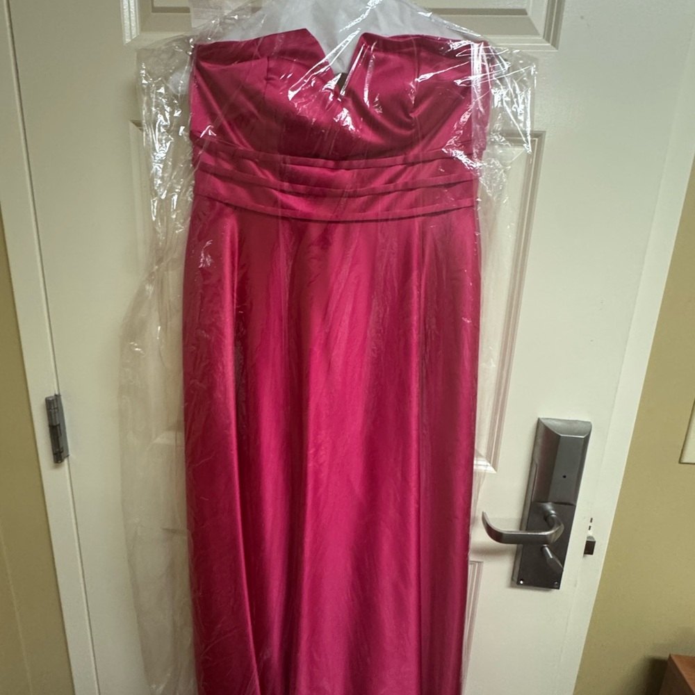 Elegant Strapless Pink Gown